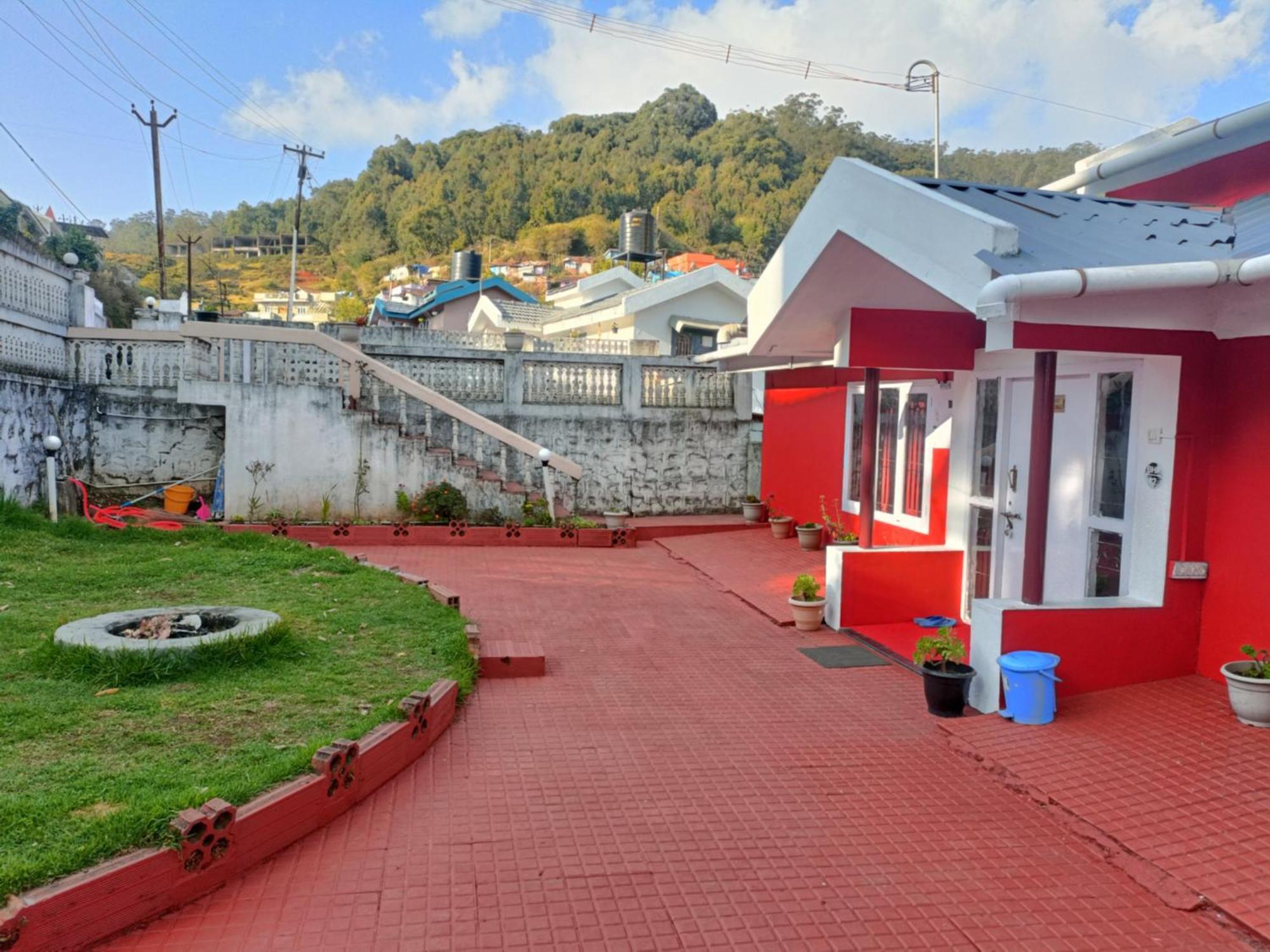 Queens Cottage - Individual Cottage Ooty Buitenkant foto