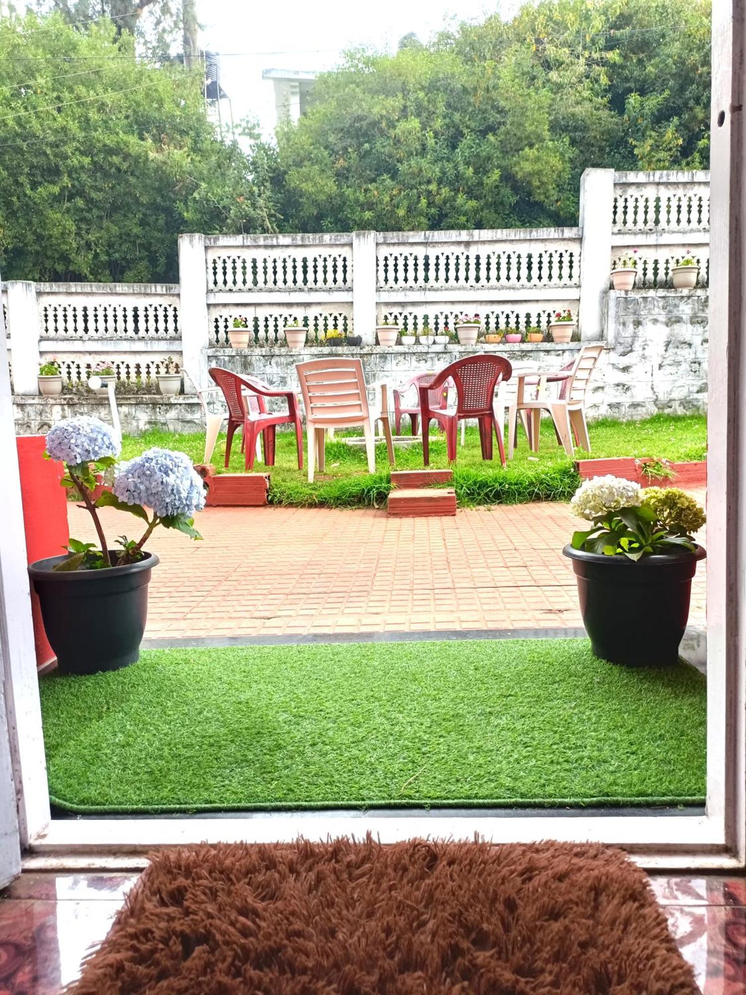 Queens Cottage - Individual Cottage Ooty Buitenkant foto